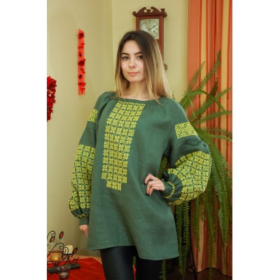 Embroidered blouse "Emeralda"